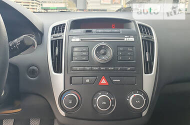 Универсал Kia Ceed 2010 в 