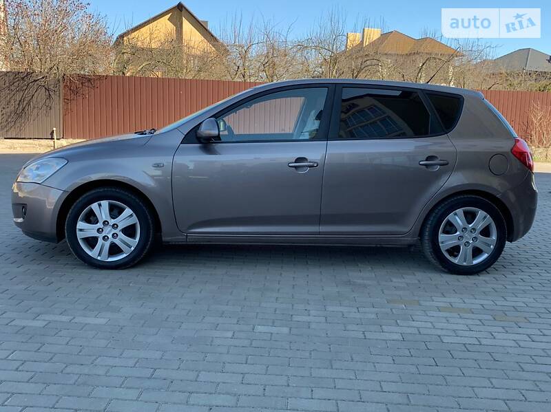 Хетчбек Kia Ceed 2007 в Луцьку