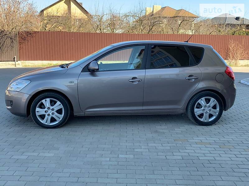 Хетчбек Kia Ceed 2007 в Луцьку