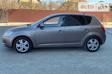 Хэтчбек Kia Ceed 2007 в 