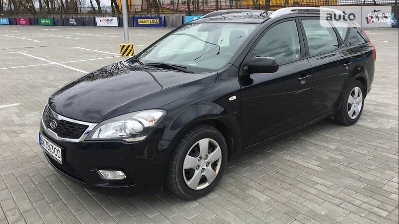 Універсал Kia Ceed 2010 в Бережанах