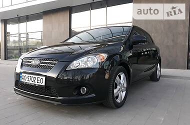 Хэтчбек Kia Ceed 2009 в Ужгороде