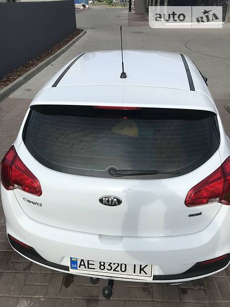 Хетчбек Kia Ceed 2013 в Дніпрі фото 3 Хетчбек Kia Ceed 2013 в Дніпрі