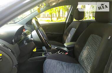 Хетчбек Kia Ceed 2008 в 