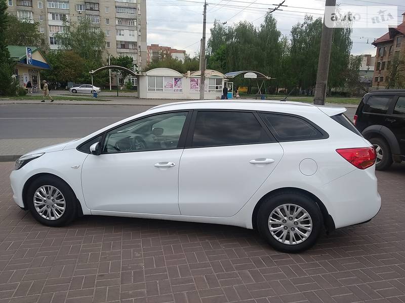 Універсал Kia Ceed 2013 в Луцьку