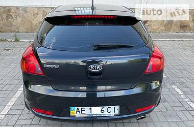 Купе Kia Ceed 2009 в 
