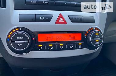 Купе Kia Ceed 2009 в 