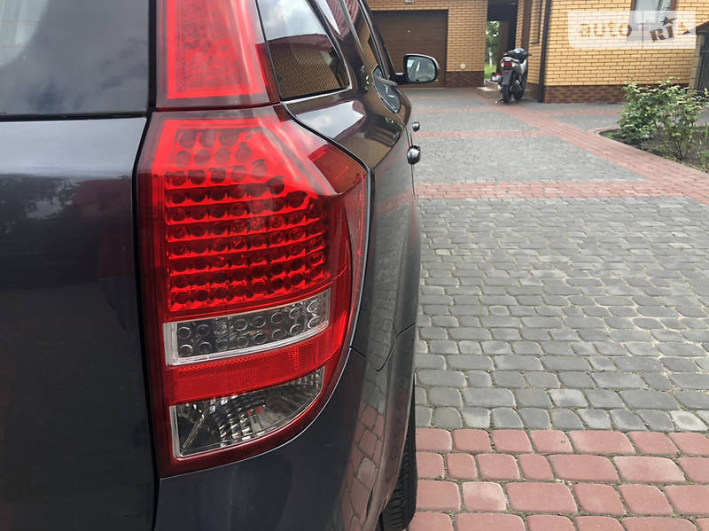 Універсал Kia Ceed 2010 в Луцьку