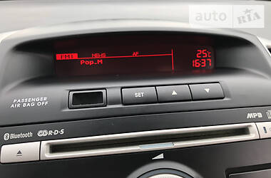Хэтчбек Kia Ceed 2009 в 