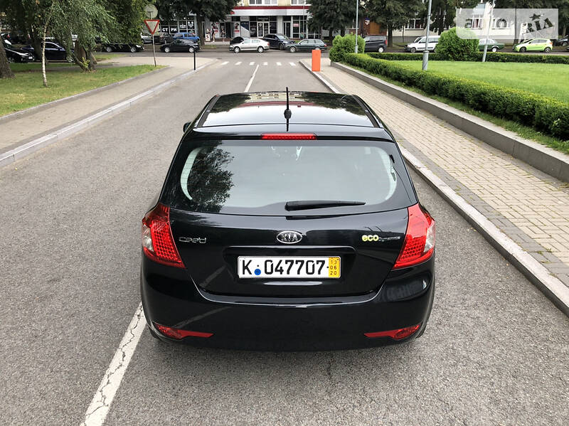 Хетчбек Kia Ceed 2009 в Рівному