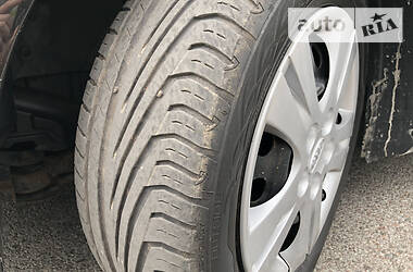 Хэтчбек Kia Ceed 2009 в 