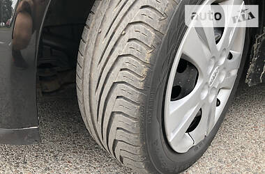 Хэтчбек Kia Ceed 2009 в 