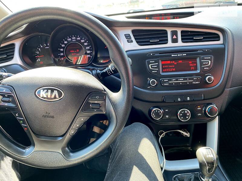 Хетчбек Kia Ceed 2012 в Києві