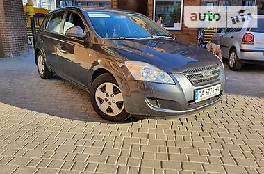 Хетчбек Kia Ceed 2007 в 