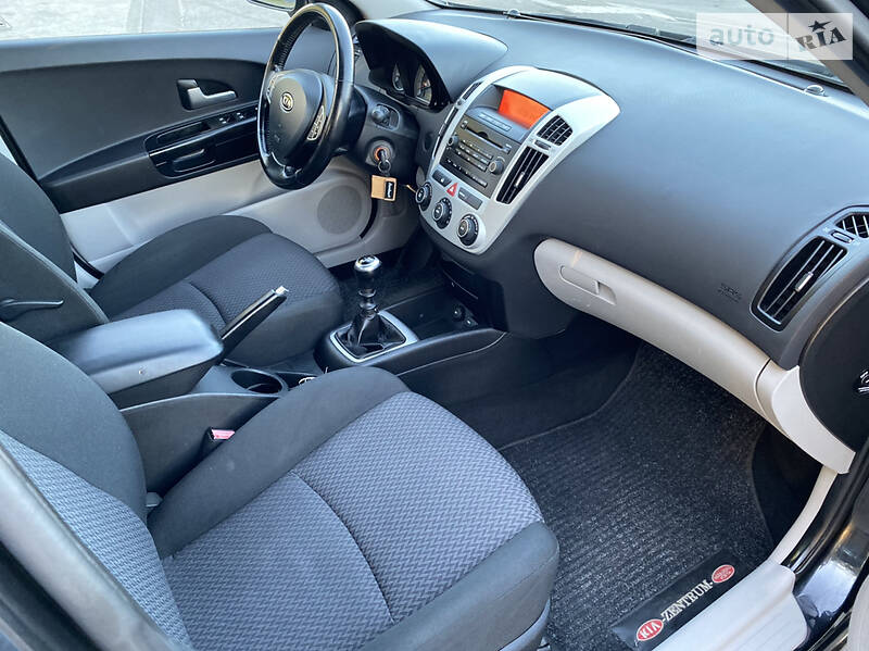 Хетчбек Kia Ceed 2007 в Сумах
