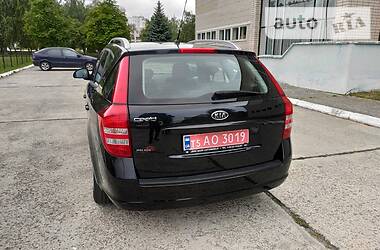 Универсал Kia Ceed 2009 в Нетешине