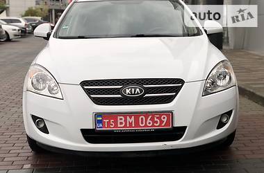 Универсал Kia Ceed 2008 в Луцке