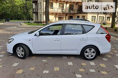 Универсал Kia Ceed 2009 в Трускавце