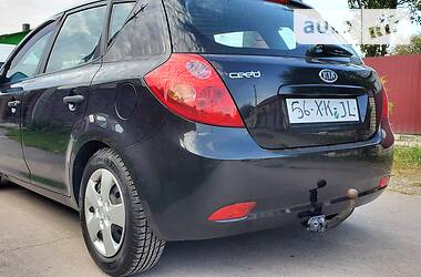 Хэтчбек Kia Ceed 2007 в Ровно