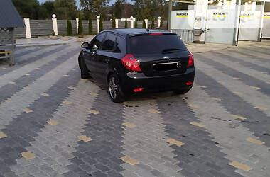 Хэтчбек Kia Ceed 2007 в Иршаве