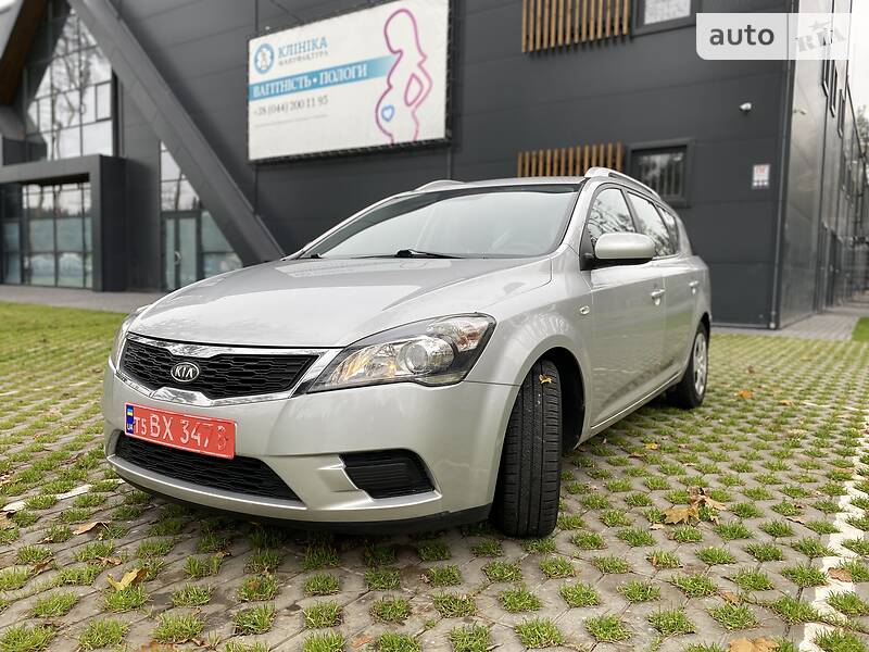 Універсал Kia Ceed 2010 в Бучі
