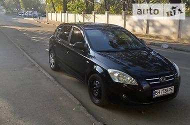 Хэтчбек Kia Ceed 2008 в Одессе