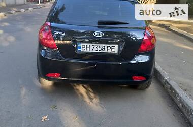 Хэтчбек Kia Ceed 2008 в Одессе