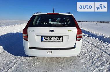 Универсал Kia Ceed 2010 в Козове