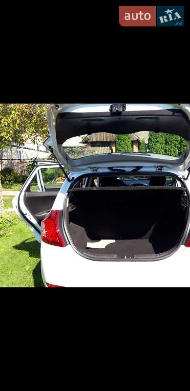 Хэтчбек Kia Ceed 2011 в Стрые