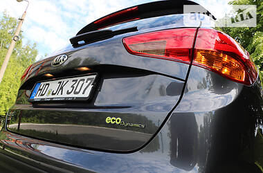 Универсал Kia Ceed 2013 в Трускавце