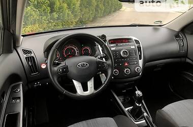 Универсал Kia Ceed 2011 в Дрогобыче