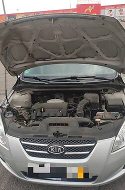 Универсал Kia Ceed 2008 в Дубровице