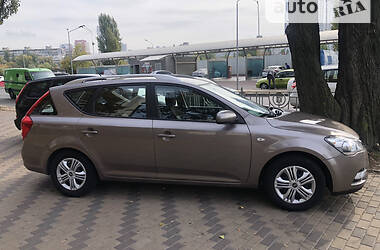 Универсал Kia Ceed 2009 в Киеве