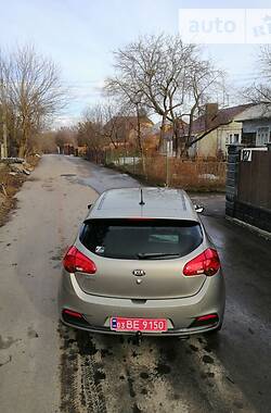 Хэтчбек Kia Ceed 2013 в Ровно