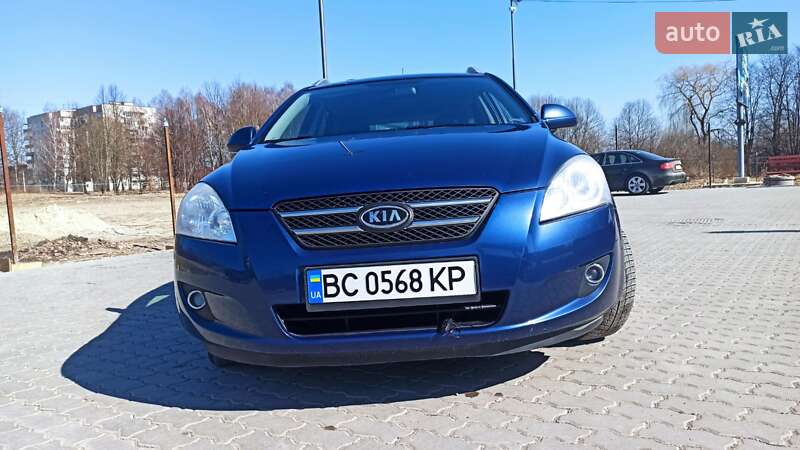 Универсал Kia Ceed 2008 в Стебнику