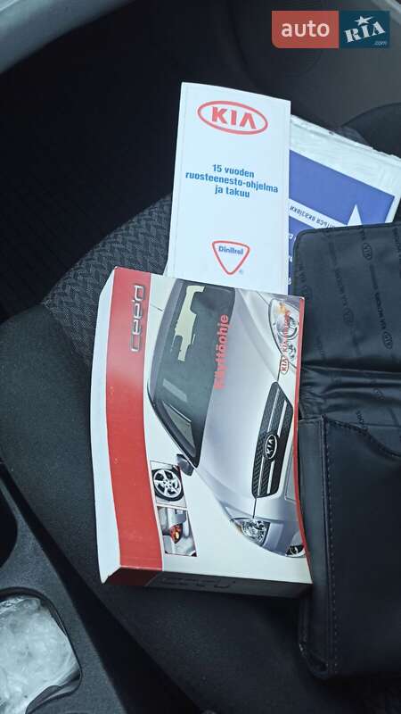 Универсал Kia Ceed 2008 в Стебнику