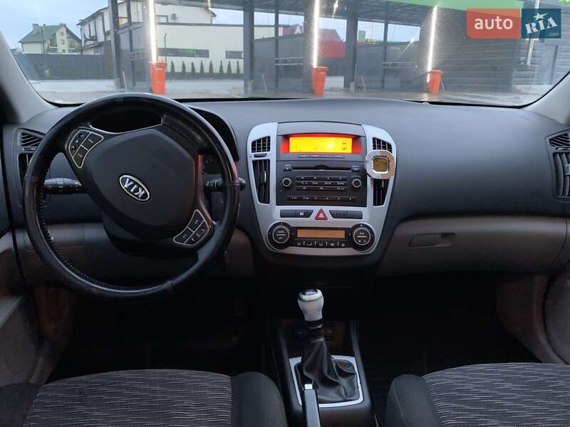 Хетчбек Kia Ceed 2007 в Києві
