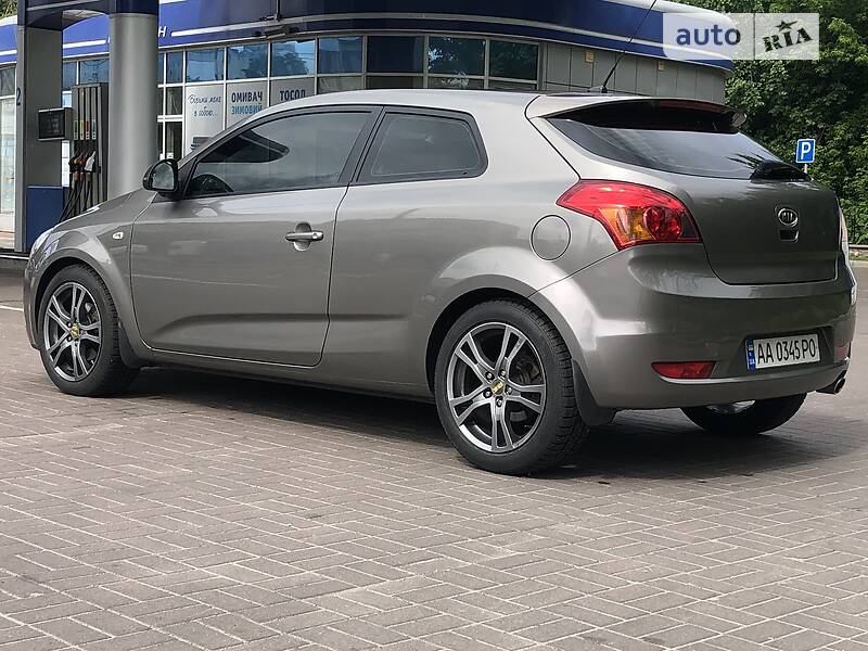 Купе Kia Ceed 2008 в Киеве