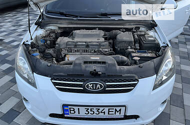 Купе Kia Ceed 2008 в 