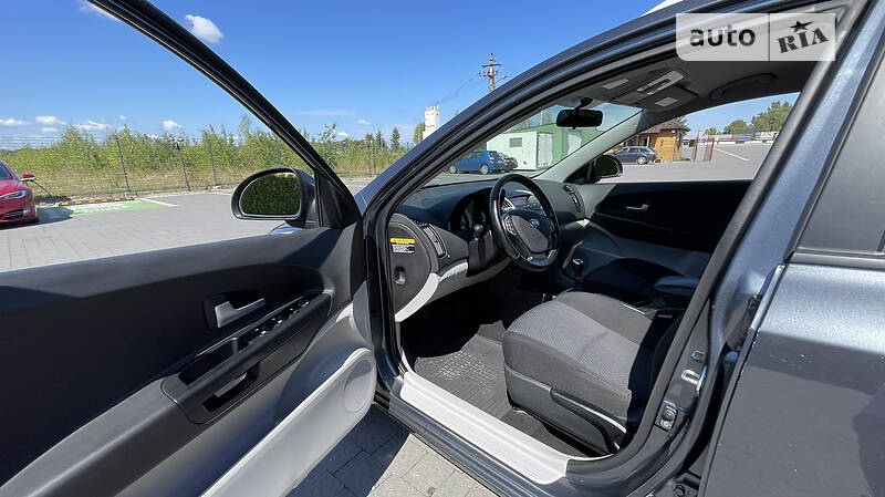 Универсал Kia Ceed 2008 в Стрые