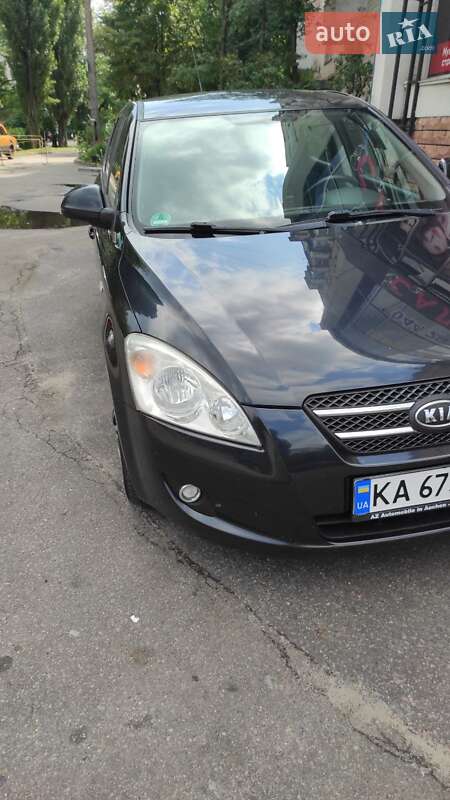 Хэтчбек Kia Ceed 2007 в Киеве