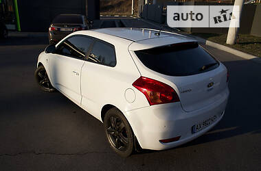 Хэтчбек Kia Ceed 2008 в Харькове