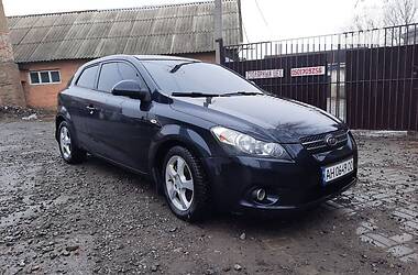 Хэтчбек Kia Ceed 2009 в Селидово