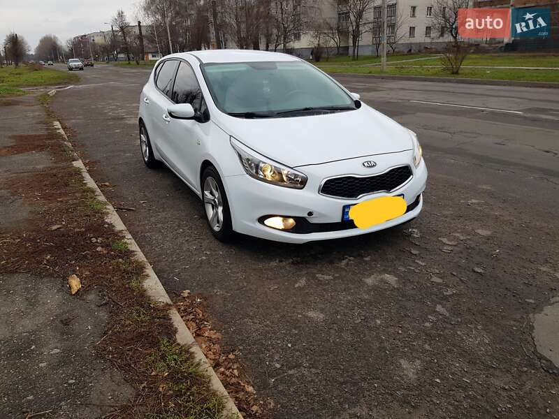 Хэтчбек Kia Ceed 2014 в Черкассах