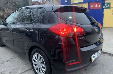 Хэтчбек Kia Ceed 2013 в Запорожье