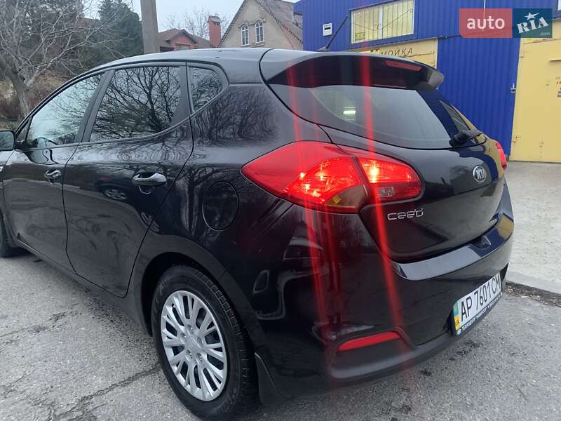 Хетчбек Kia Ceed 2013 в Запоріжжі