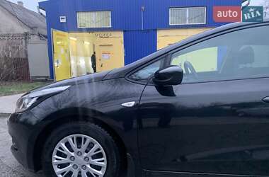 Хэтчбек Kia Ceed 2013 в Запорожье