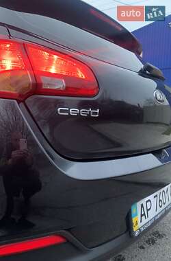 Хэтчбек Kia Ceed 2013 в Запорожье