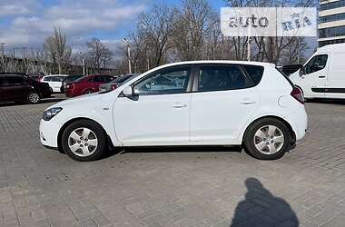 Хэтчбек Kia Ceed 2010 в Днепре