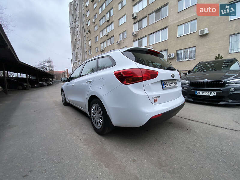 Универсал Kia Ceed 2018 в Днепре